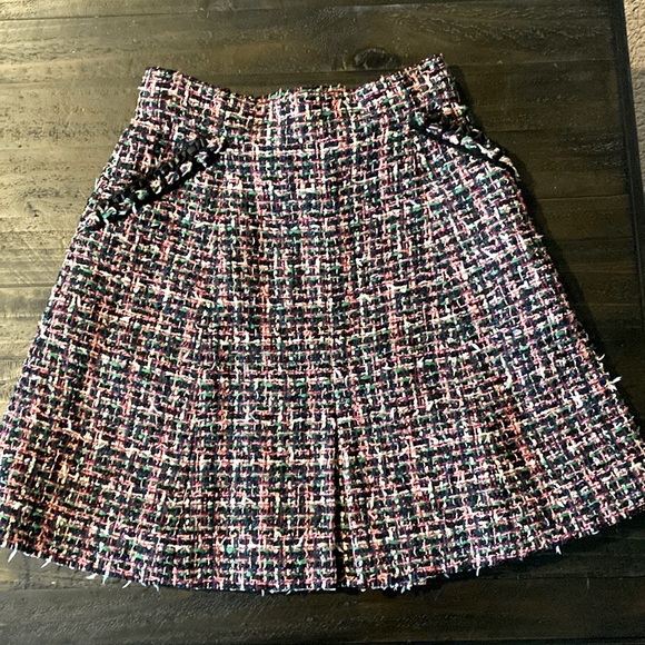 CHANEL 19P multi-color Tweed SkirtNWTSize 36